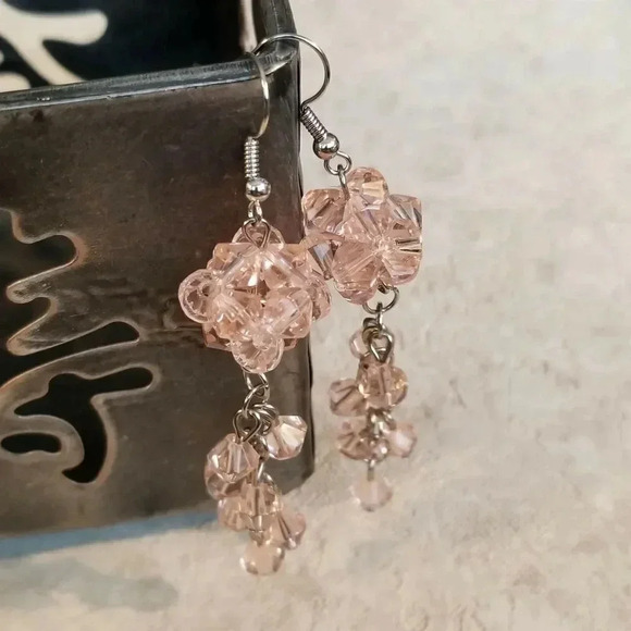 Handcrafted Swingy Diva Pink Glass Bicone Beads Baroque Dangle Earrings - Picture 2 of 4